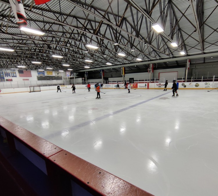 springfield-ice-skating-rink-photo